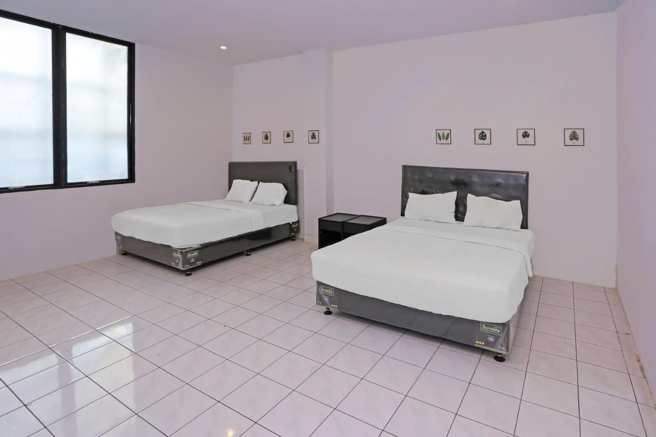 Collection O 92739 Hotel Pintu Besar Джакарта Екстер'єр фото